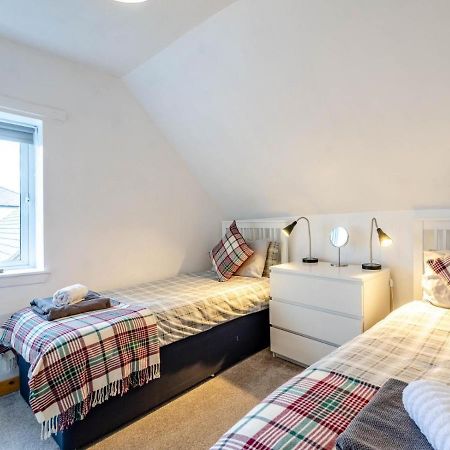 Cosy 3 Bedroom Home In Centre Of Brodick Exterior photo
