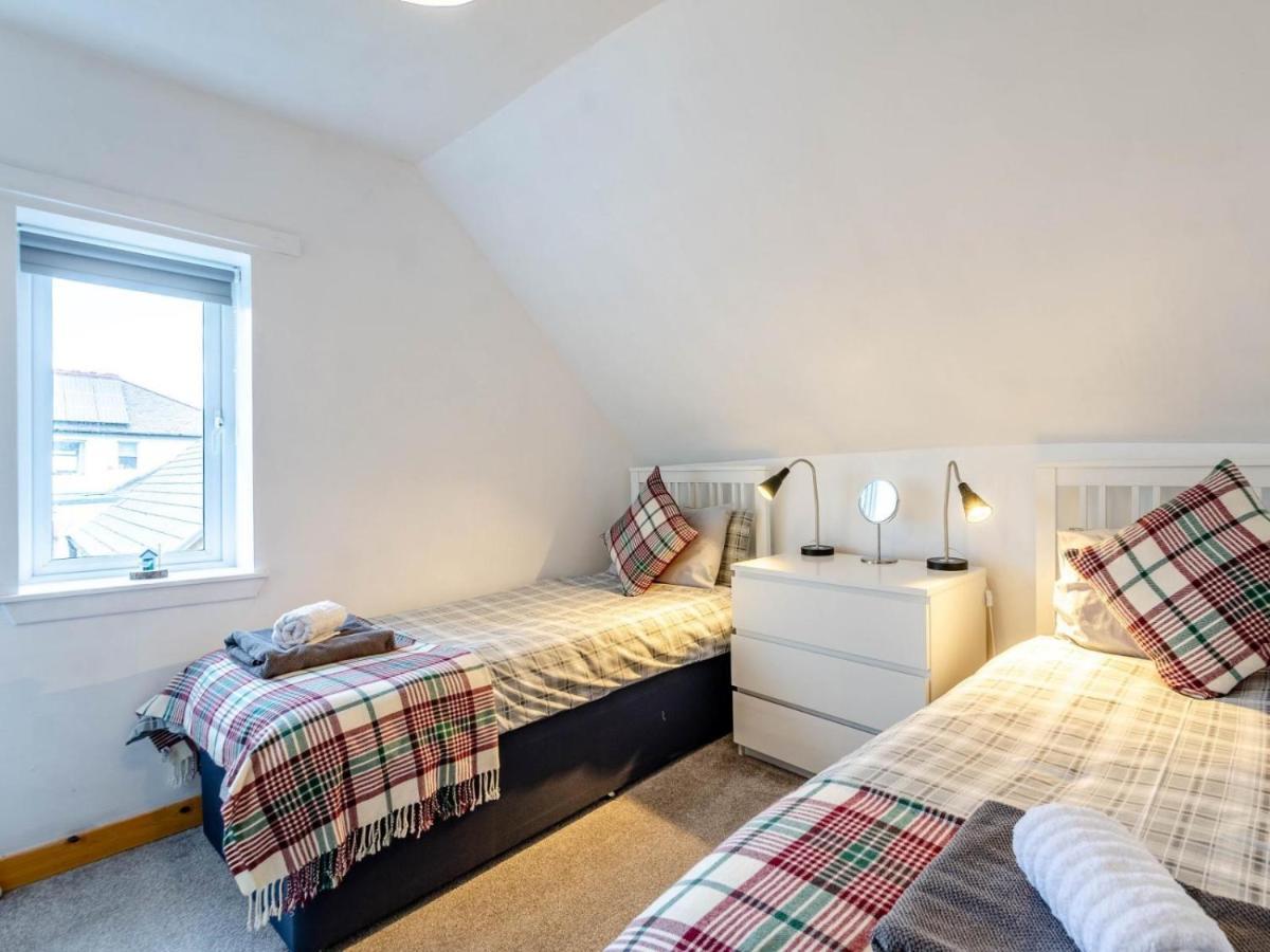 Cosy 3 Bedroom Home In Centre Of Brodick Exterior photo